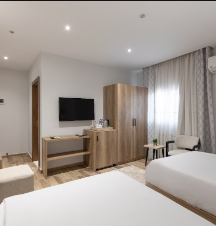 Deluxe King Room